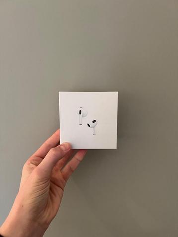 Airpdos Gen 3 / AirPods 2 (Nieuw en geseald) beschikbaar voor biedingen
