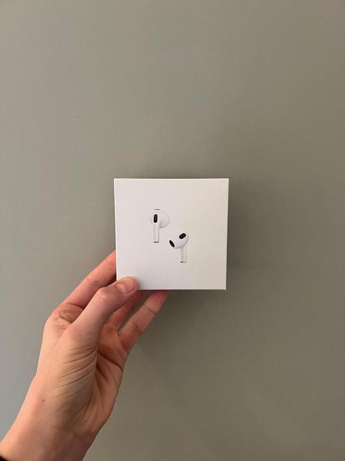 Airpdos Gen 3 / AirPods 2 (Nieuw en geseald), Telecommunicatie, Mobiele telefoons | Oordopjes, Nieuw, In gehoorgang (in-ear), Bluetooth