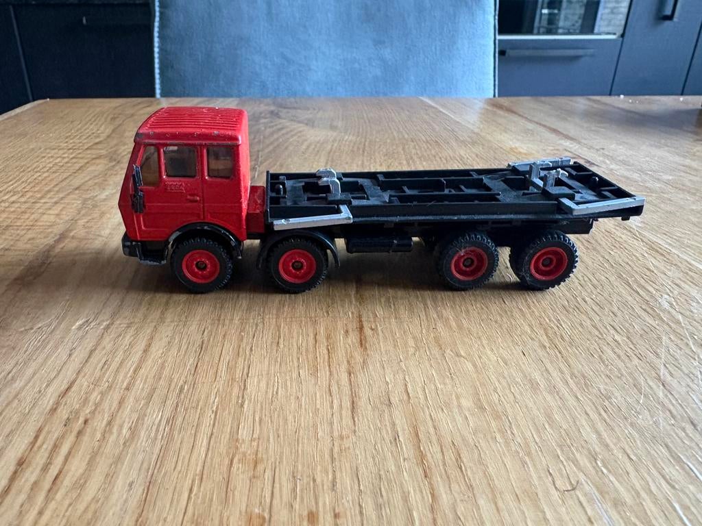 Siku 1/55 Mercedes 2232 speelgoed vrachtwagen, Hobby en Vrije tijd, Modelauto's | 1:50, Gebruikt, Bus of Vrachtwagen, SIKU, Ophalen of Verzenden