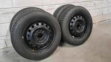 Winterbanden Niro Kona Ceed Cerato Venga i30 Soul 195/65/15 beschikbaar voor biedingen