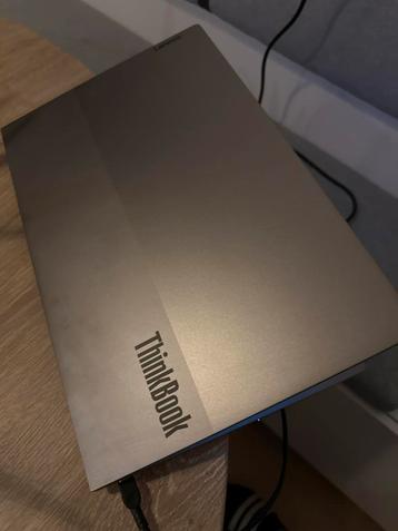 Lenovo 15 inch laptop beschikbaar voor biedingen