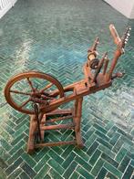 Prachtig antieke houten spinnenwiel, Hobby en Vrije tijd, Ophalen of Verzenden, Gebruikt, Spinnewiel