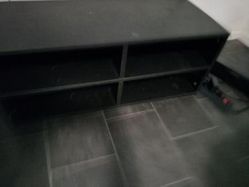TV Meubel beschikbaar voor biedingen