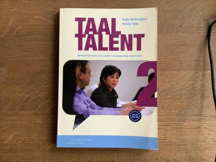 Taal Talent deel 2 cursus Nederlands voor anderstaligen, Boeken, Studieboeken en Cursussen, Zo goed als nieuw, Ophalen of Verzenden