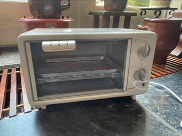 Kleine camping oventje, kampeer oven beschikbaar voor biedingen