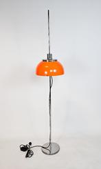 Harvey Guzzini - design Luigi Massoni  - model Faro - 70's, Huis en Inrichting, Lampen | Vloerlampen, Metaal, 150 tot 200 cm, Gebruikt