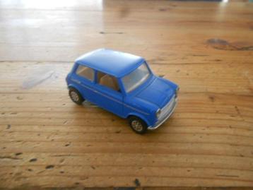 Corgi Mini Mayfair beschikbaar voor biedingen