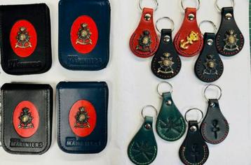 Korps Mariniers Badge Houders e.d. beschikbaar voor biedingen