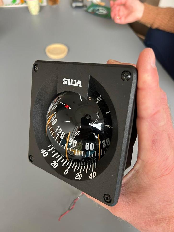 Silva 100 B/H Bootkompas - Nieuwstaat!, Watersport en Boten, Navigatiemiddelen en Scheepselektronica, Zo goed als nieuw, Gps of Kompas