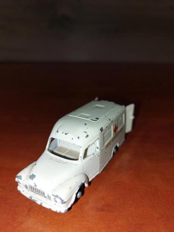 LOMas  AMBULANCE. ( Bedford) beschikbaar voor biedingen
