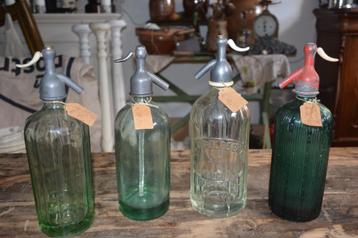 Brocante spuitflessen beschikbaar voor biedingen