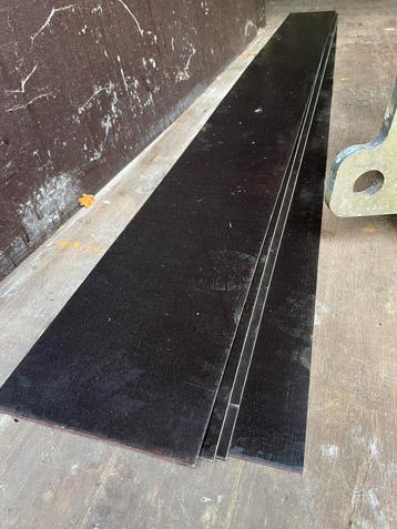 5 stuks betonplex 4mm 2500mmx245mm beschikbaar voor biedingen
