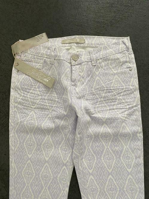 F771 Nieuw: jeans Jade Twelve maat W26=XS=34 broek lila+wit, Kleding | Dames, Spijkerbroeken en Jeans, Nieuw, W27 (confectie 34) of kleiner