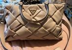 Guess dames tas, Sieraden, Tassen en Uiterlijk, Tassen | Damestassen, Ophalen of Verzenden, Zo goed als nieuw, Beige, Handtas
