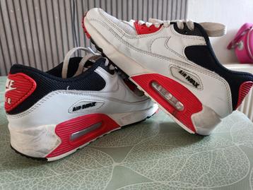 Nike Air Max 90s beschikbaar voor biedingen