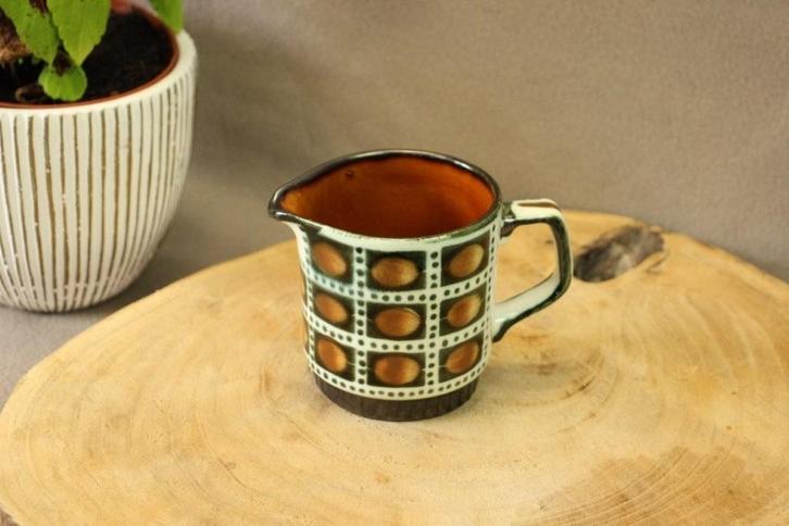 Boch Bernadette melkkannetje, Huis en Inrichting, Keuken | Servies, Zo goed als nieuw, Overige typen, Overige stijlen, Aardewerk