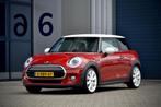 Mini Mini 1.5 Cooper Chili Business / NL Auto / Metallic / N, Auto's, 136 pk, Gebruikt, 4 stoelen, Leder en Stof