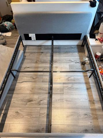 IKEA Bed 160x200 (zonder lattenbodem)