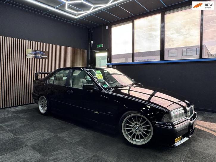 BMW 3-serie 318i M Sport m3GT Spoiler Automaat Airco Elec Ra, Auto's, BMW, Bedrijf, Te koop, 3-Serie, ABS, Airbags, Airconditioning