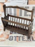 Vintage hout houten Krantenbak lectuurbak tijdschriftenrek, Huis en Inrichting, Woonaccessoires | Krantenbakken en Lectuurbakken