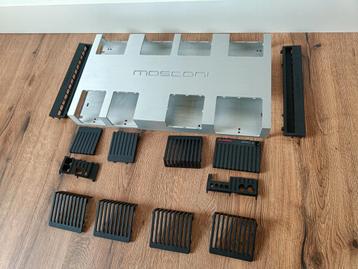 Mosconi Zero 4 lege case beschikbaar voor biedingen