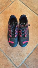 Puma Voetbalschoenen Maat 36 - Zwart/Roze, Sport en Fitness, Voetbal, Ophalen of Verzenden, Gebruikt, Schoenen
