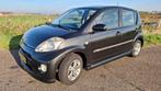 Daihatsu Sirion 1.3 Comfort, airco, elektr. ramen, bluetooth, Auto's, Daihatsu, Voorwielaandrijving, Stof, Zwart, 4 cilinders