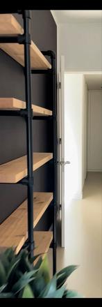 Steigerbuis Wandkast met Eiken Planken, Ophalen, Zo goed als nieuw