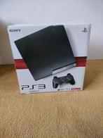 PlayStation 3, Spelcomputers en Games, Gebruikt, Met 2 controllers, Ophalen of Verzenden, 120 GB