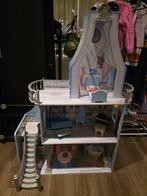 Mooi houten poppenhuis met meubels, Ophalen