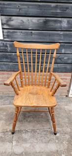 Vintage Oirschotse spijlenstoel met armleuning, Ophalen