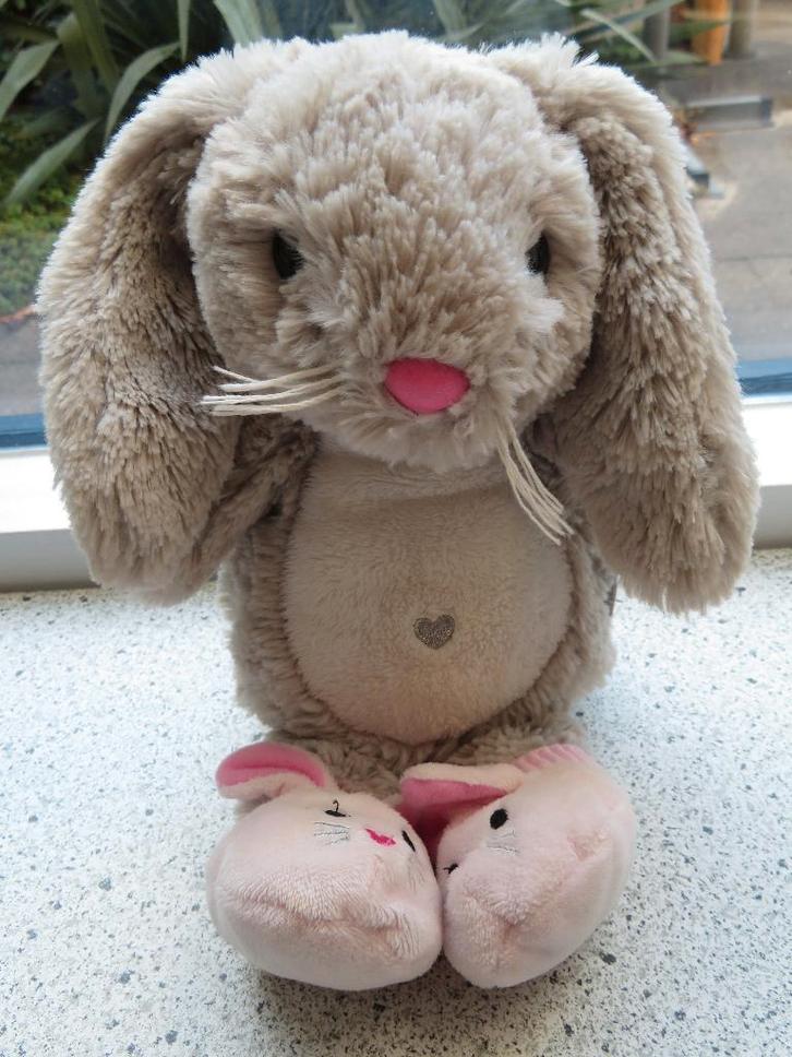 Konijn Nelly met konijnenslofjes merk Depeche Princess Mimi, Kinderen en Baby's, Speelgoed | Knuffels en Pluche, Zo goed als nieuw