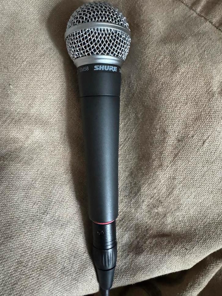 Shure SM58 Microfoon - Topkwaliteit!, Muziek en Instrumenten, Microfoons, Zo goed als nieuw, Studiomicrofoon, Ophalen of Verzenden
