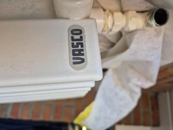 Design radiator Vasco beschikbaar voor biedingen