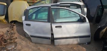 FIAT PANDA PORTIEREN RV+RA BJ 2004 TOT 2008 beschikbaar voor biedingen