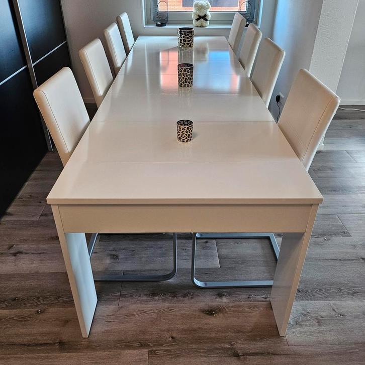 Verstelbare witte tafel met 8 stoelen, Huis en Inrichting, Tafels | Eettafels, Gebruikt, 50 tot 100 cm, 200 cm of meer, Vijf personen of meer