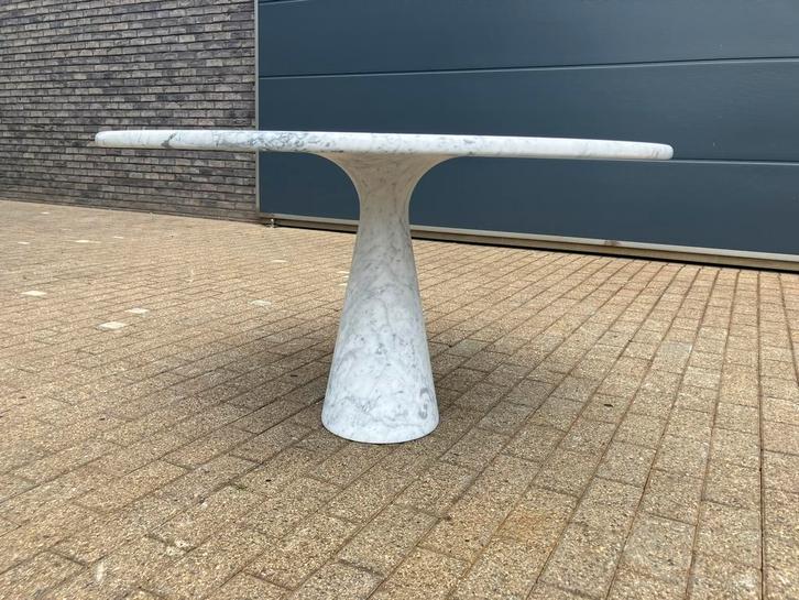 Angelo Mangiarotti M1 eettafel Skipper Carrara marmer 130cm, Huis en Inrichting, Tafels | Eettafels, Zo goed als nieuw, 100 tot 150 cm