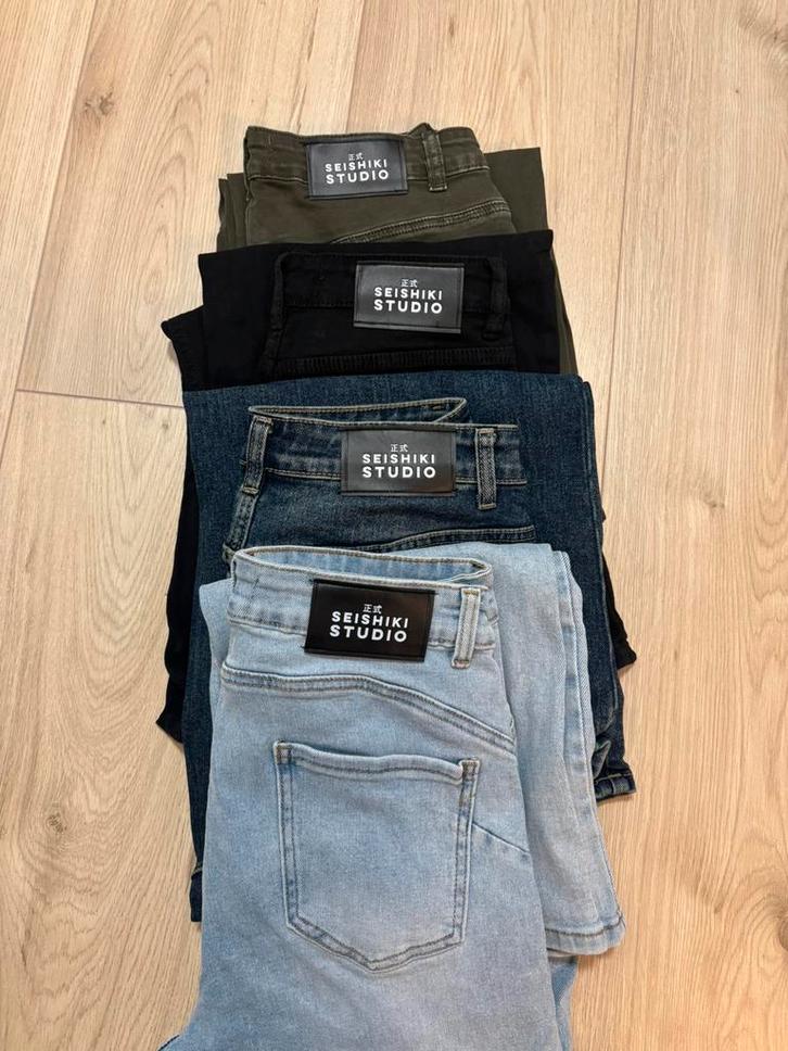 4x Jeans. Maat 42. Broeken. Seishiki Studio., Kleding | Heren, Spijkerbroeken en Jeans, Zo goed als nieuw, Blauw, Ophalen