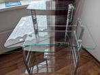 Glazen bureau, Ophalen, Met wielen, Zo goed als nieuw, Bureau