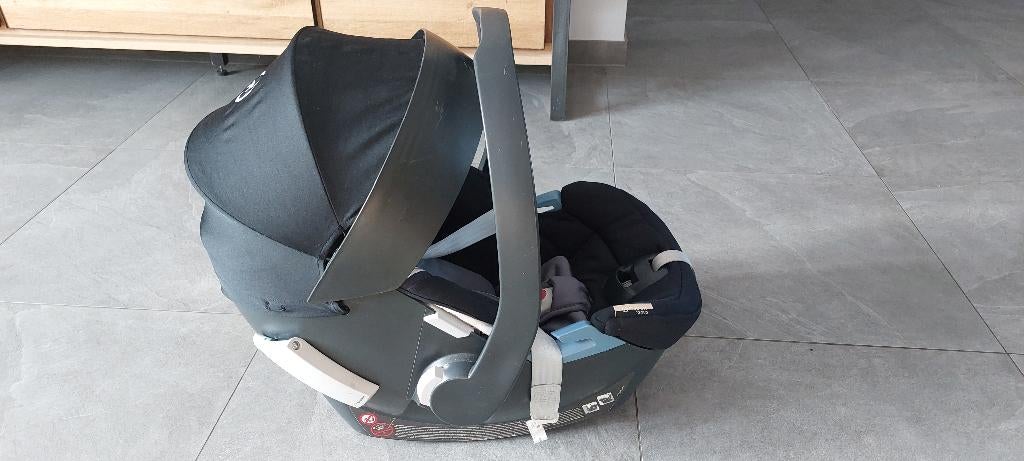 Cybex aton 5 autostoel, Kinderen en Baby's, Autostoeltjes, Gebruikt, Overige merken, 0 t/m 13 kg, Autogordel of Isofix, Afneembare rugleuning