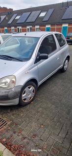 Toyota Yaris1.0 16V Vvti 3DR 2002 Grijs stuurbek apk22-11-25, Auto's, Toyota, Voorwielaandrijving, Stof, 4 cilinders, 400 kg