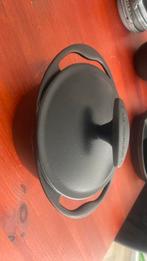 Le Creuset Ronde Braadpan 14 cm (0,6 L), Ophalen of Verzenden, Zo goed als nieuw, Gietijzer, Koekenpan of Braadpan