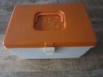vintage retro naaidoos naaikoffer met inhoud oranje, Hobby en Vrije tijd, Naaien en Fournituren, Ophalen of Verzenden, Gebruikt