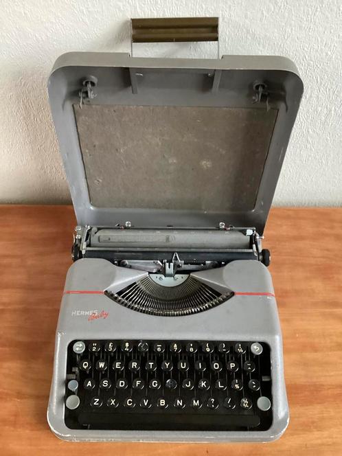 Hermes baby- vintage typemachine in koffer, Diversen, Typemachines, Gebruikt, Ophalen of Verzenden