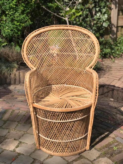 Vintage rieten luifel Peacock stoel/ rotan boho handmade, Antiek en Kunst, Antiek | Meubels | Stoelen en Banken, Ophalen