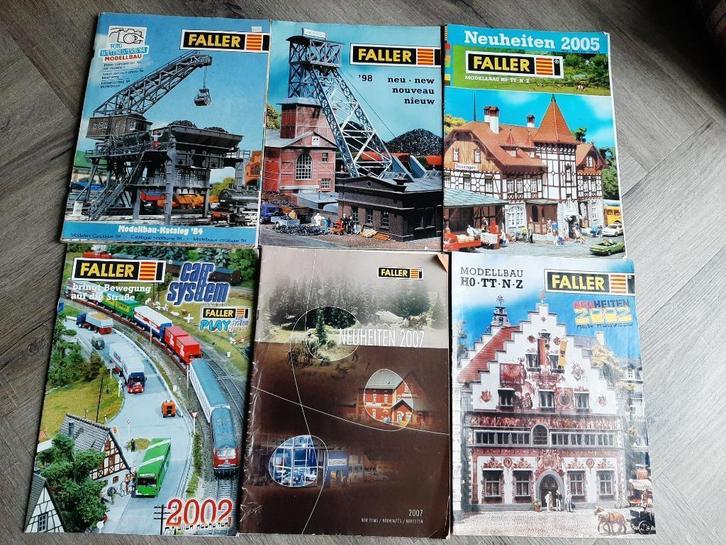 Verschillende faller boeken/ catalogussen., Hobby en Vrije tijd, Modeltreinen | H0, Gebruikt, Boek, Tijdschrift of Catalogus, Wisselstroom