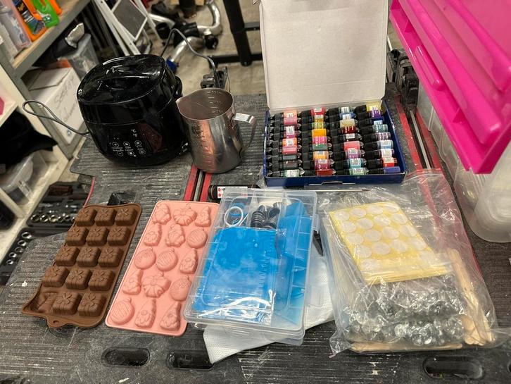 Kaarsen maken/ wax melts, Hobby en Vrije tijd, Knutselen, Gebruikt, Materiaal, Ophalen of Verzenden