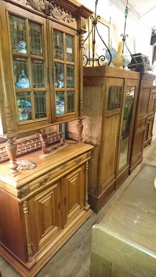 Antieke buffetkast met facet geslepen ruitjes gave oude kast, Antiek en Kunst, Antiek | Meubels | Kasten, Ophalen