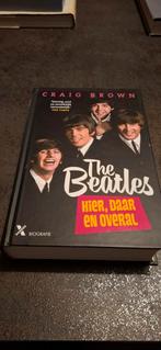 The Beatles - Hier, Daar en Overal - Biografie, Ophalen of Verzenden, Zo goed als nieuw, Craig Brown, Film, Tv en Media