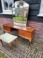 Vintage queen Ann kaptafel, drieluik spiegel. Retro krukje., Ophalen